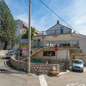Iva Man Apartman