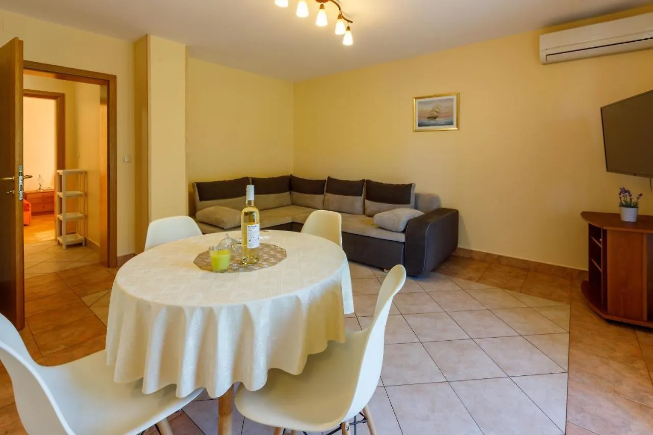 Amfora Apartments Crikvenica 0*,  Horvátország