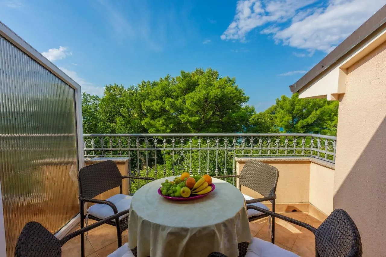 Amfora Apartments Crikvenica 0*,